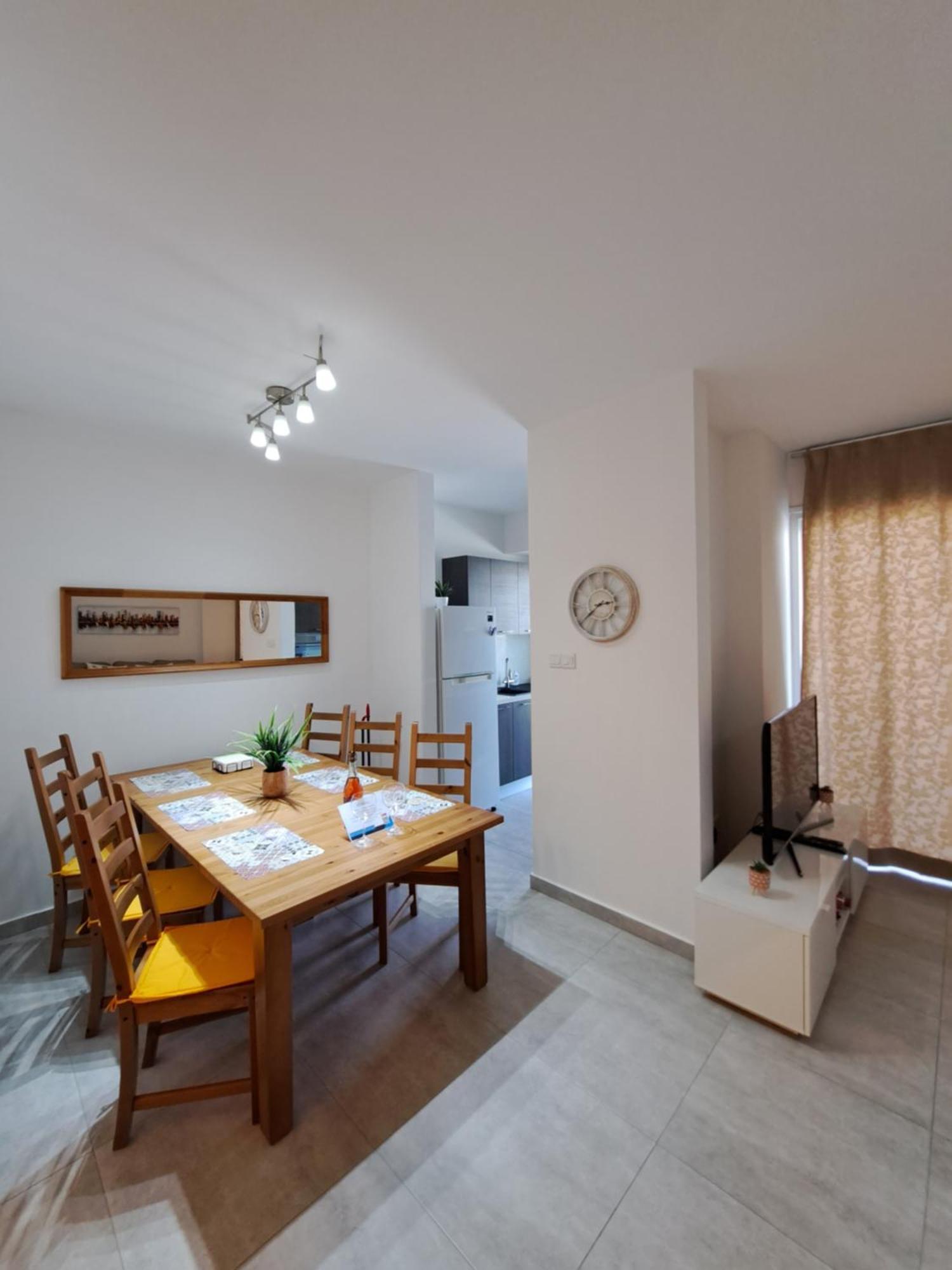 Albert'S Apartment St Lazarus 402 B - First Floor Larnaca Extérieur photo